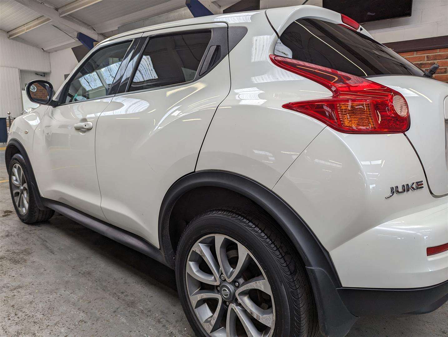 <p>2013 NISSAN JUKE TEKNA CVT</p>