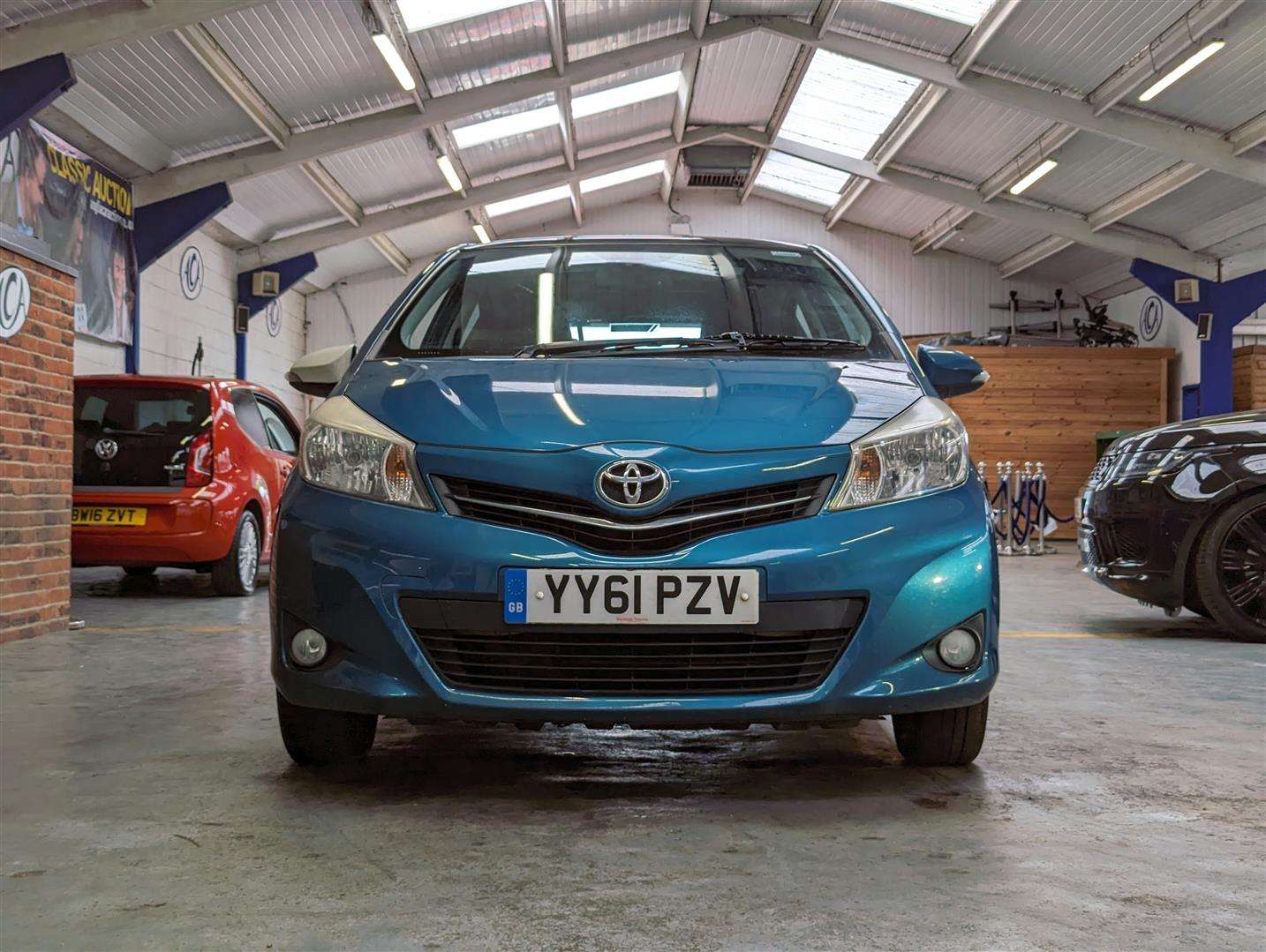 <p>2012 TOYOTA YARIS T SPIRIT VVT-I</p>