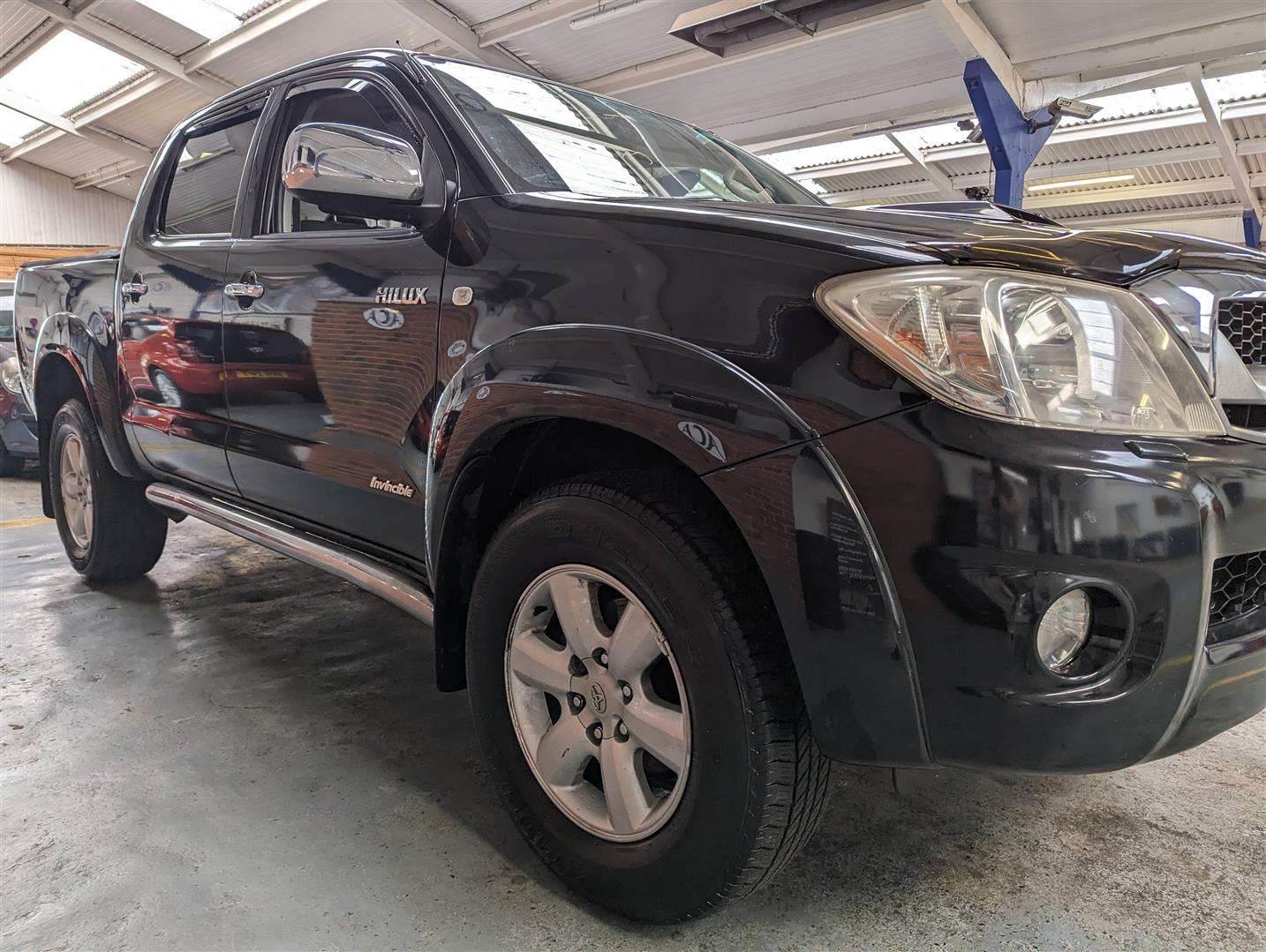 <p>2010 TOYOTA HILUX INV D-4D 4X4 DCB</p>