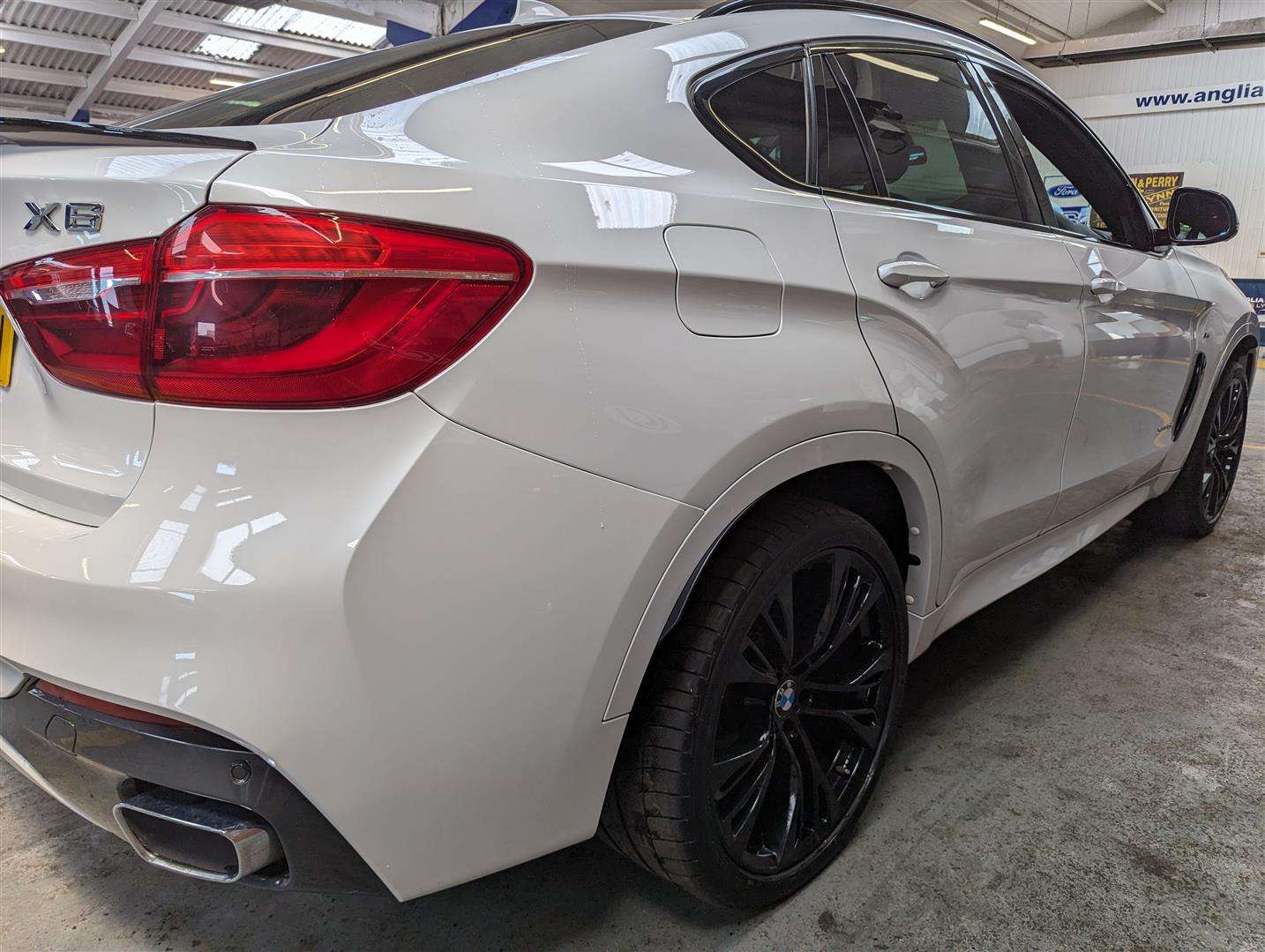 <p>2019 BMW X6 XDRIVE40D M SPORT AUTO</p>