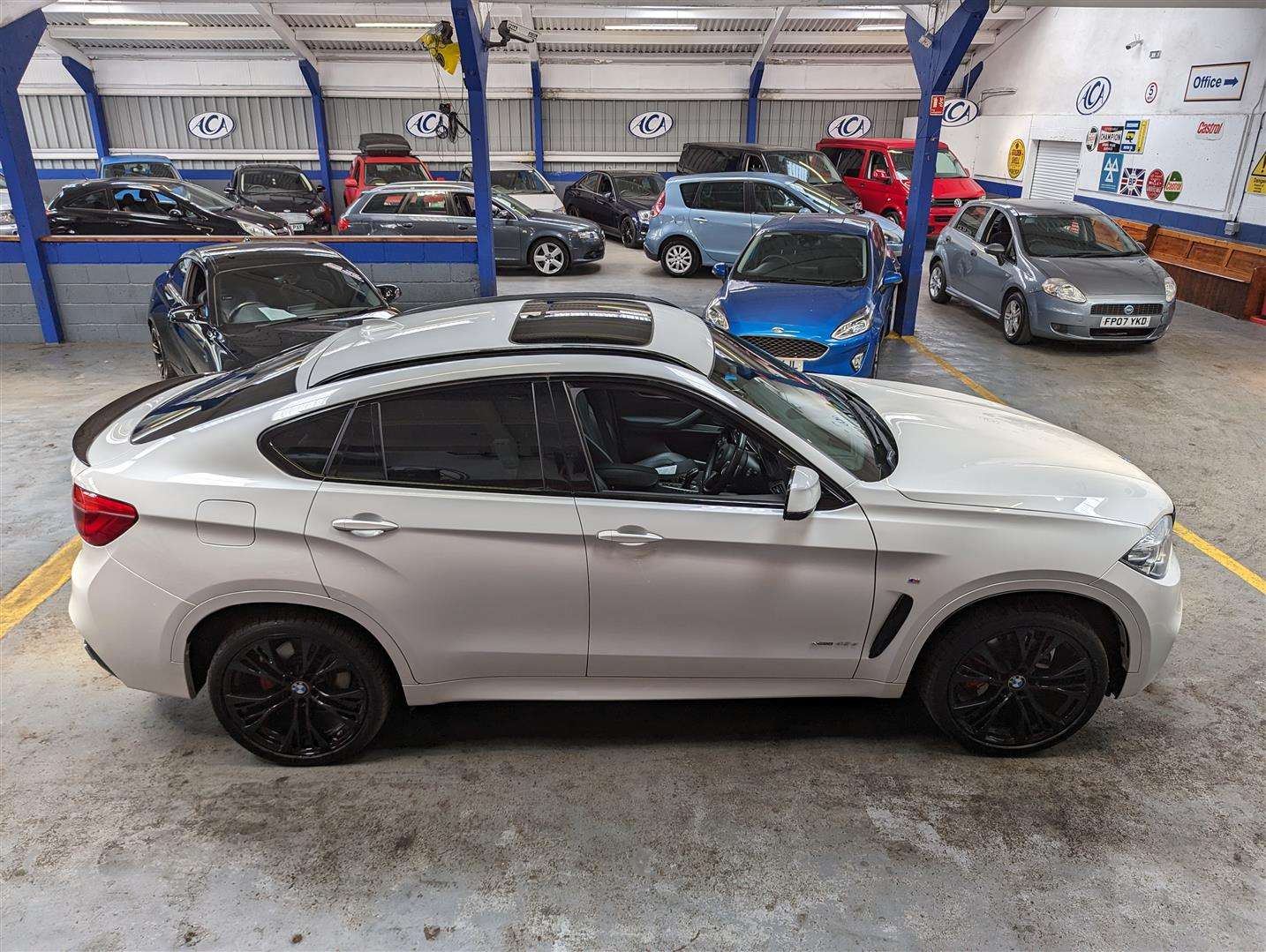 <p>2019 BMW X6 XDRIVE40D M SPORT AUTO</p>