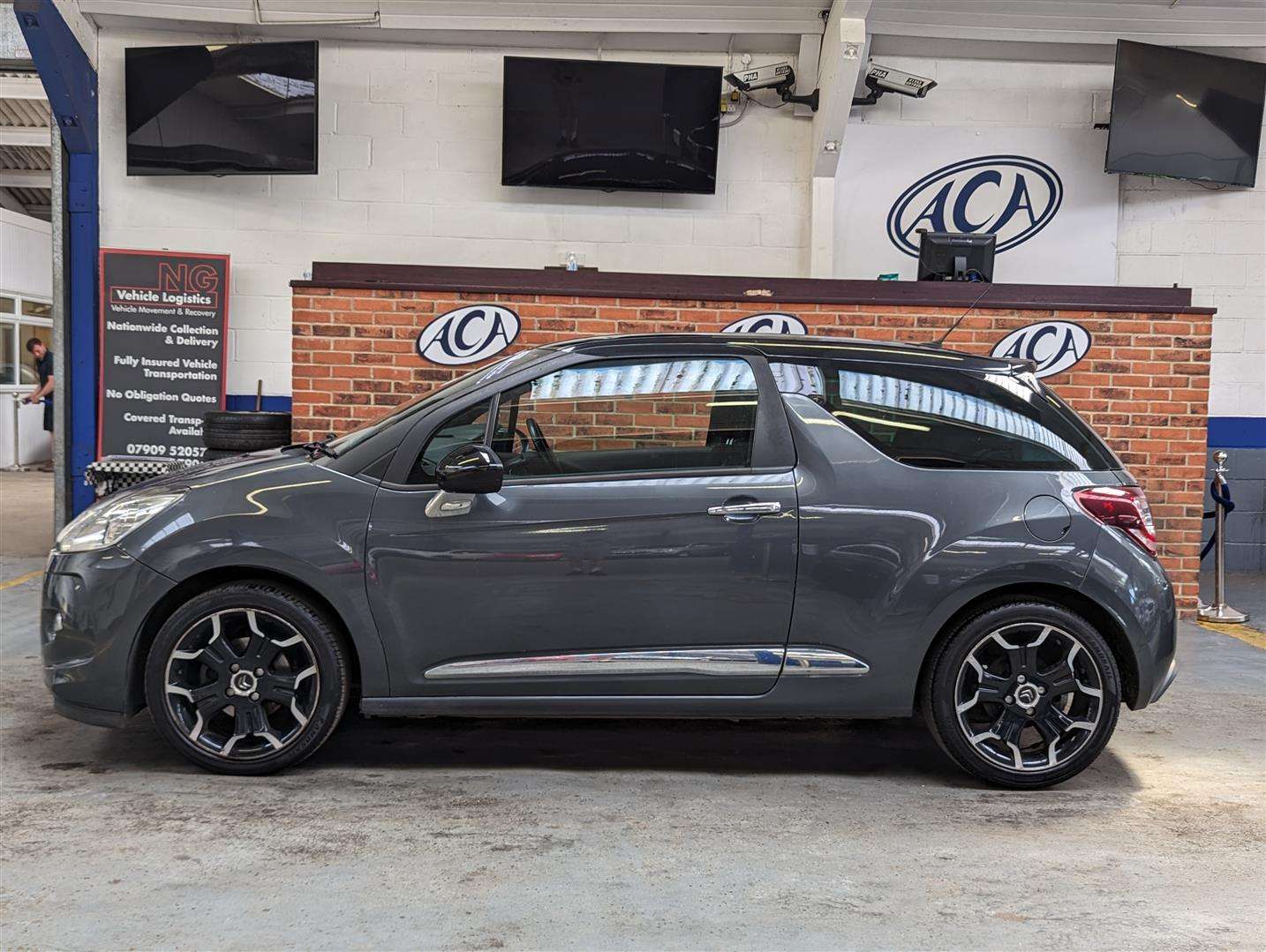 <p>2015 CITROEN DS3 DSTYLE + E-HDI</p>