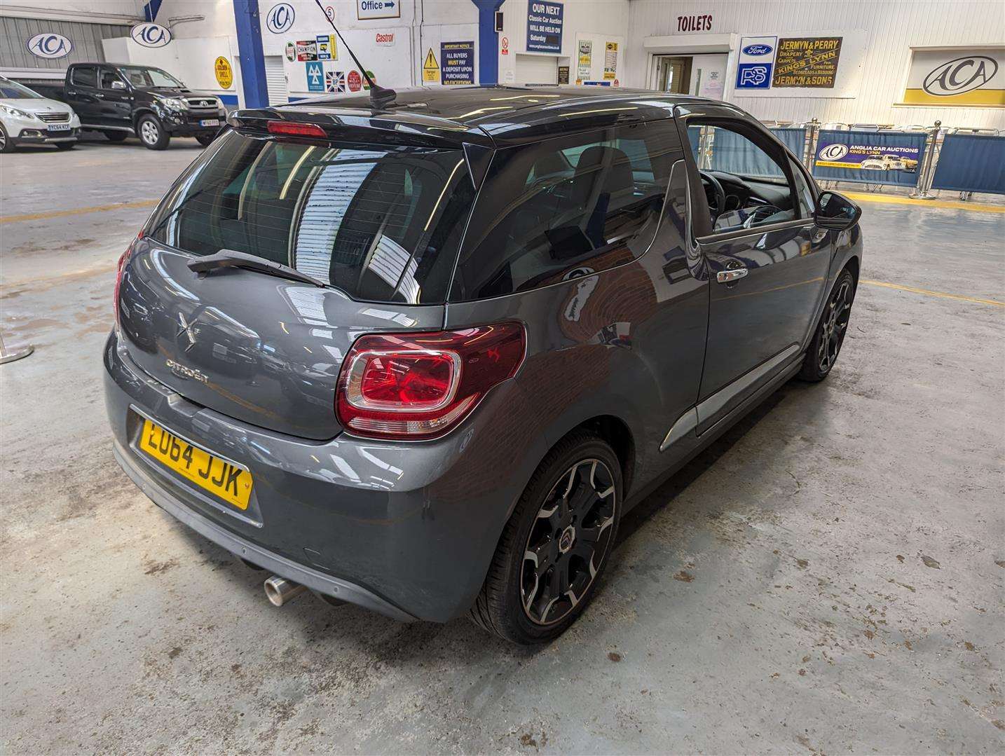 <p>2015 CITROEN DS3 DSTYLE + E-HDI</p>