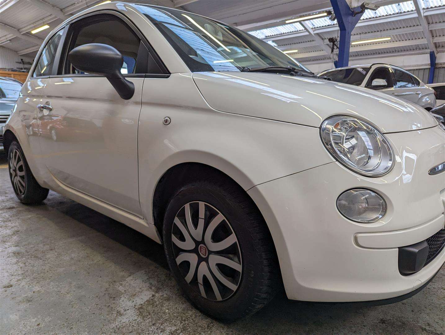 <p>2013 FIAT 500 POP RHD</p>