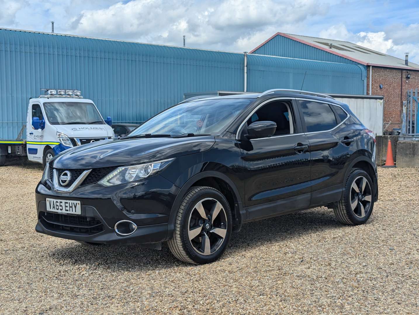 <p>2016 NISSAN QASHQAI N-TEC + DCI</p>