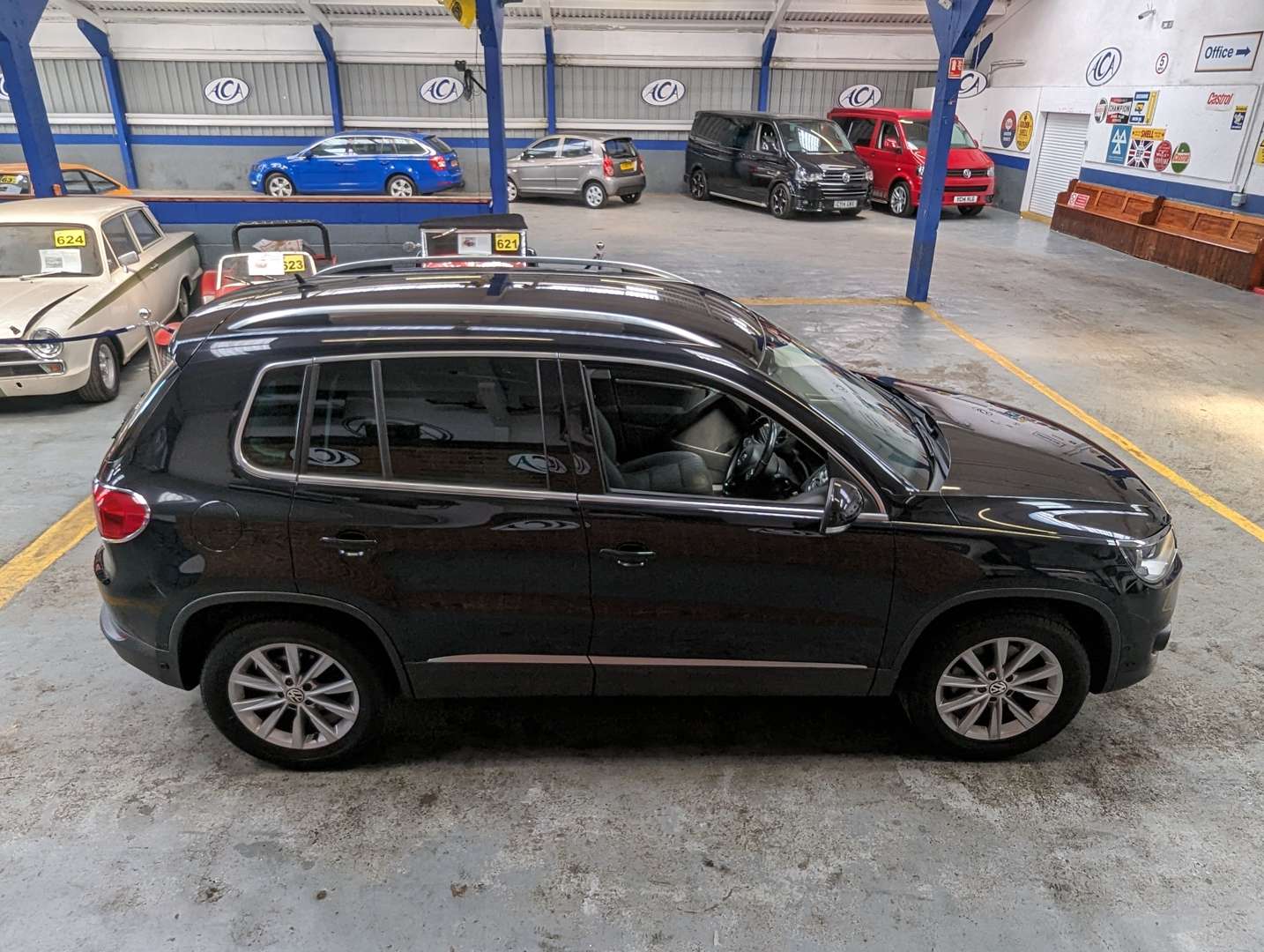 <p>2012 VOLKSWAGEN TIGUAN SE TDI BLUETECH 4M</p>