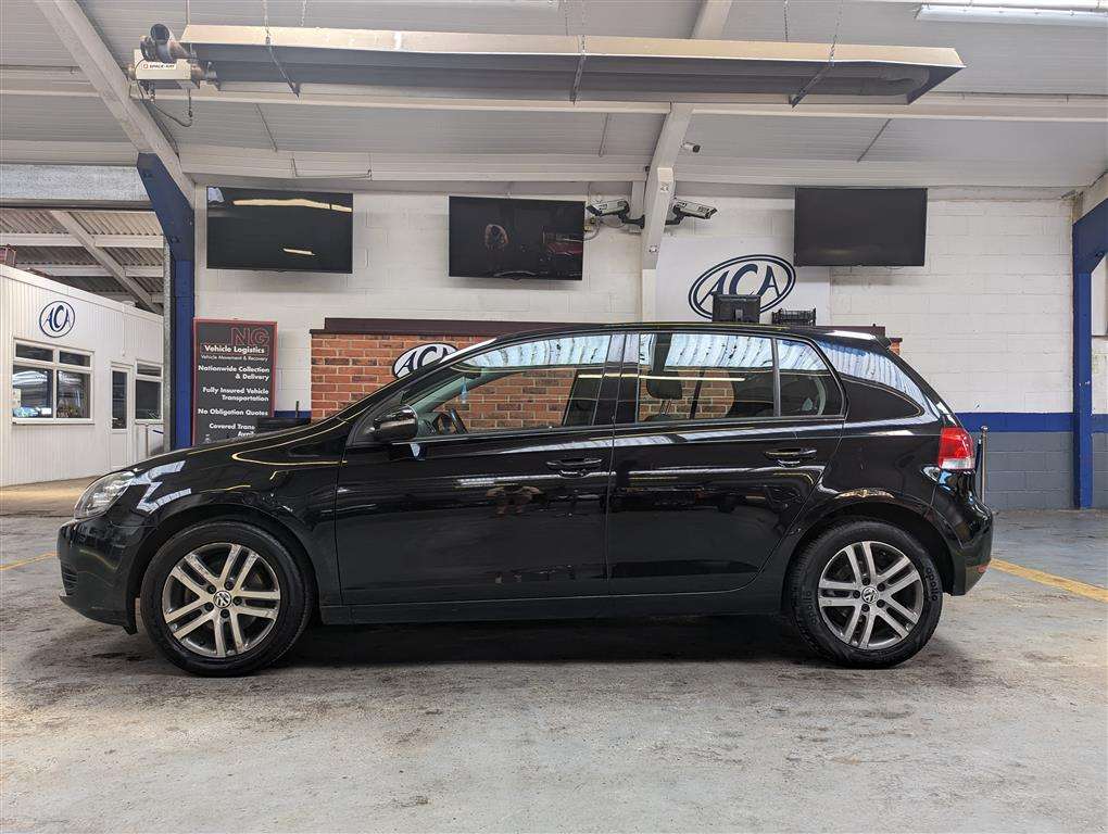 <p>2010 VOLKSWAGEN GOLF **SOLD</p>