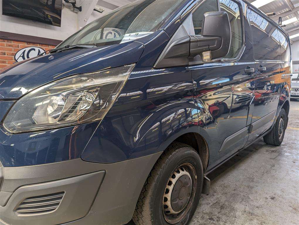 <p>2015 FORD TRANSIT **SOLD</p>