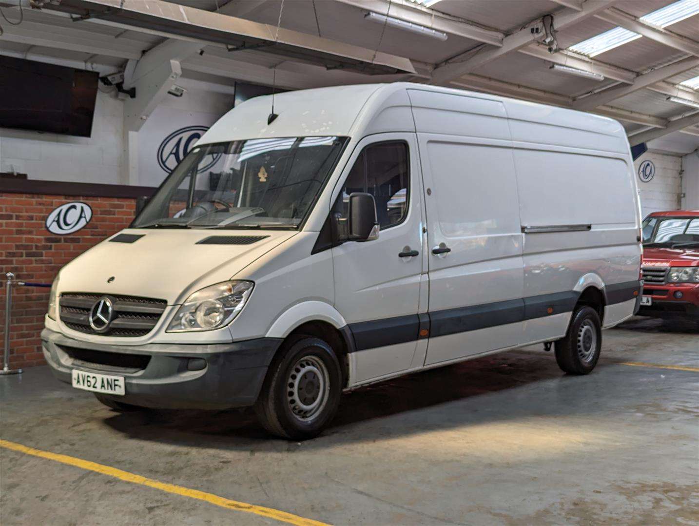 <p>2012 MERCEDES-BENZ SPRINTER 313 CDI</p>