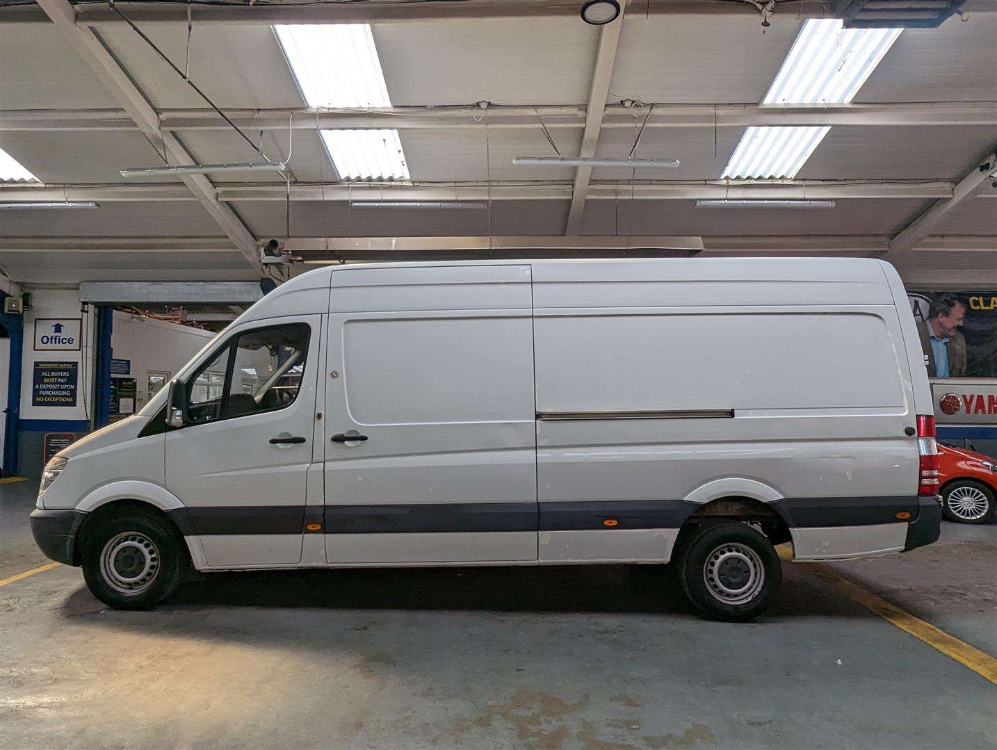 <p>2012 MERCEDES-BENZ SPRINTER 313 CDI</p>