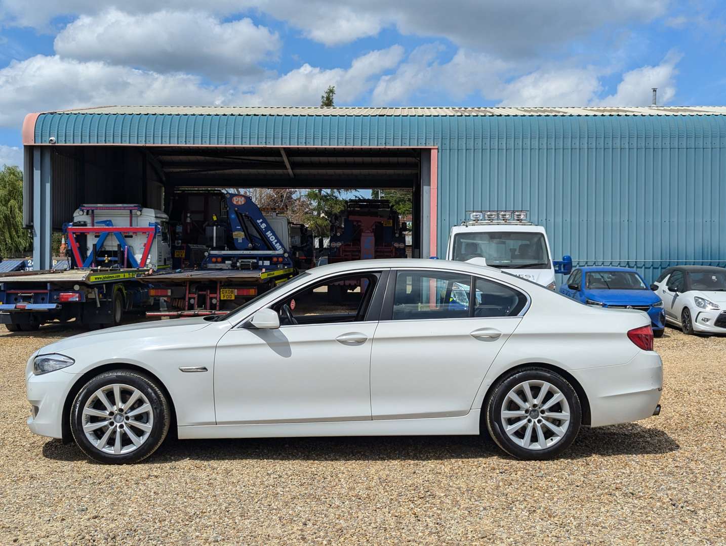 <p>2010 BMW 520D SE AUTO</p>