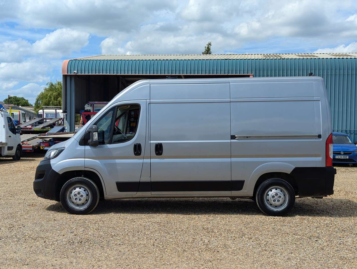 <p>2019 PEUGEOT BOXER 335 PRO L2H2 BHDI</p>