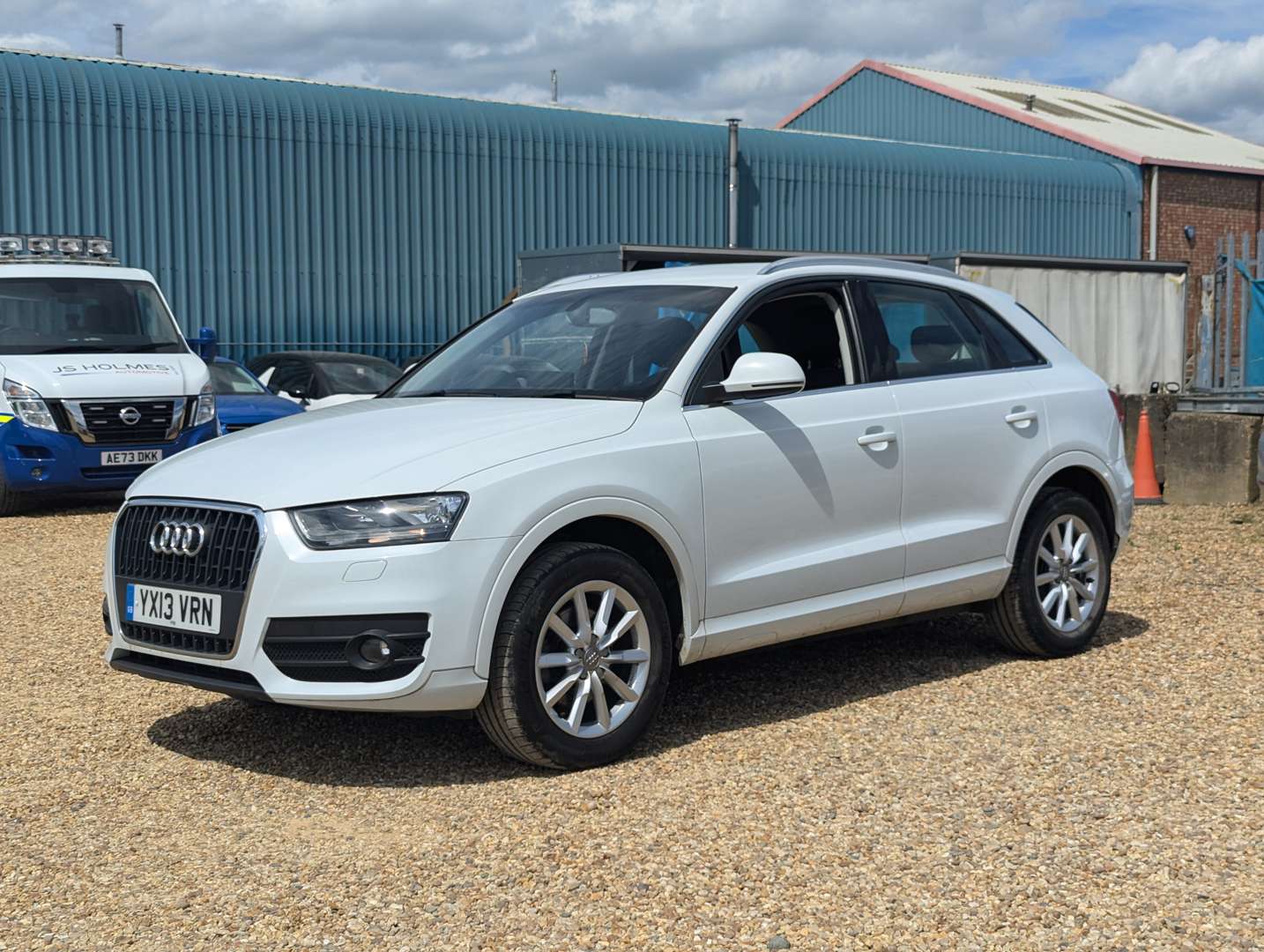 <p>2013 AUDI Q3 SE TDI</p>