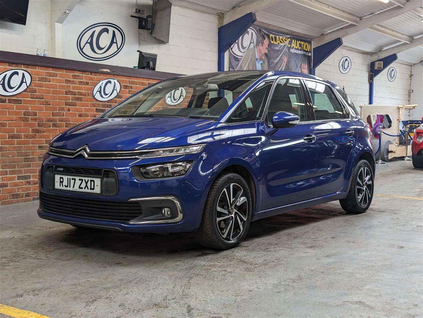 <p>2017 CITROEN C4 **SOLD</p>