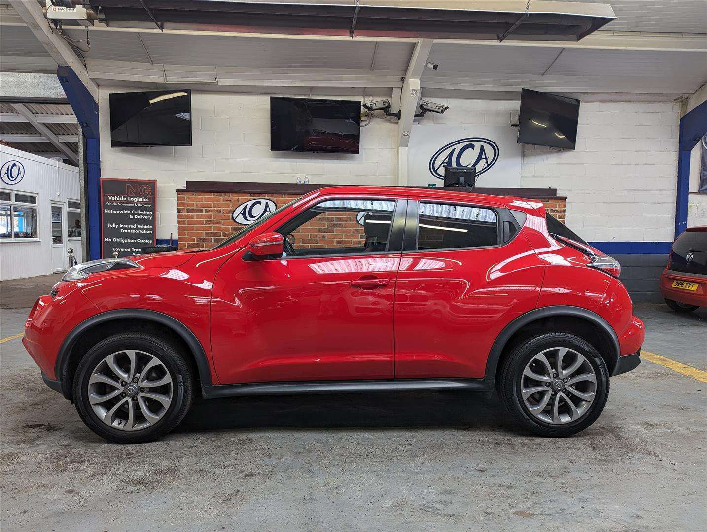 <p>2015 NISSAN JUKE TEKNA DCI</p>