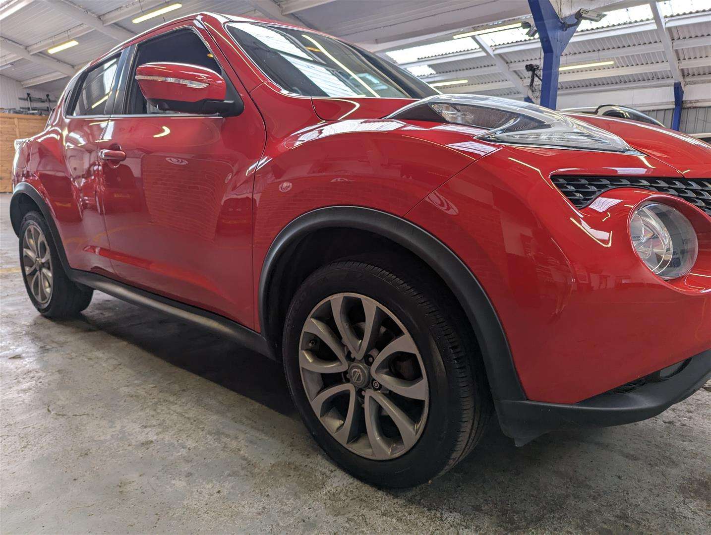 <p>2015 NISSAN JUKE TEKNA DCI</p>