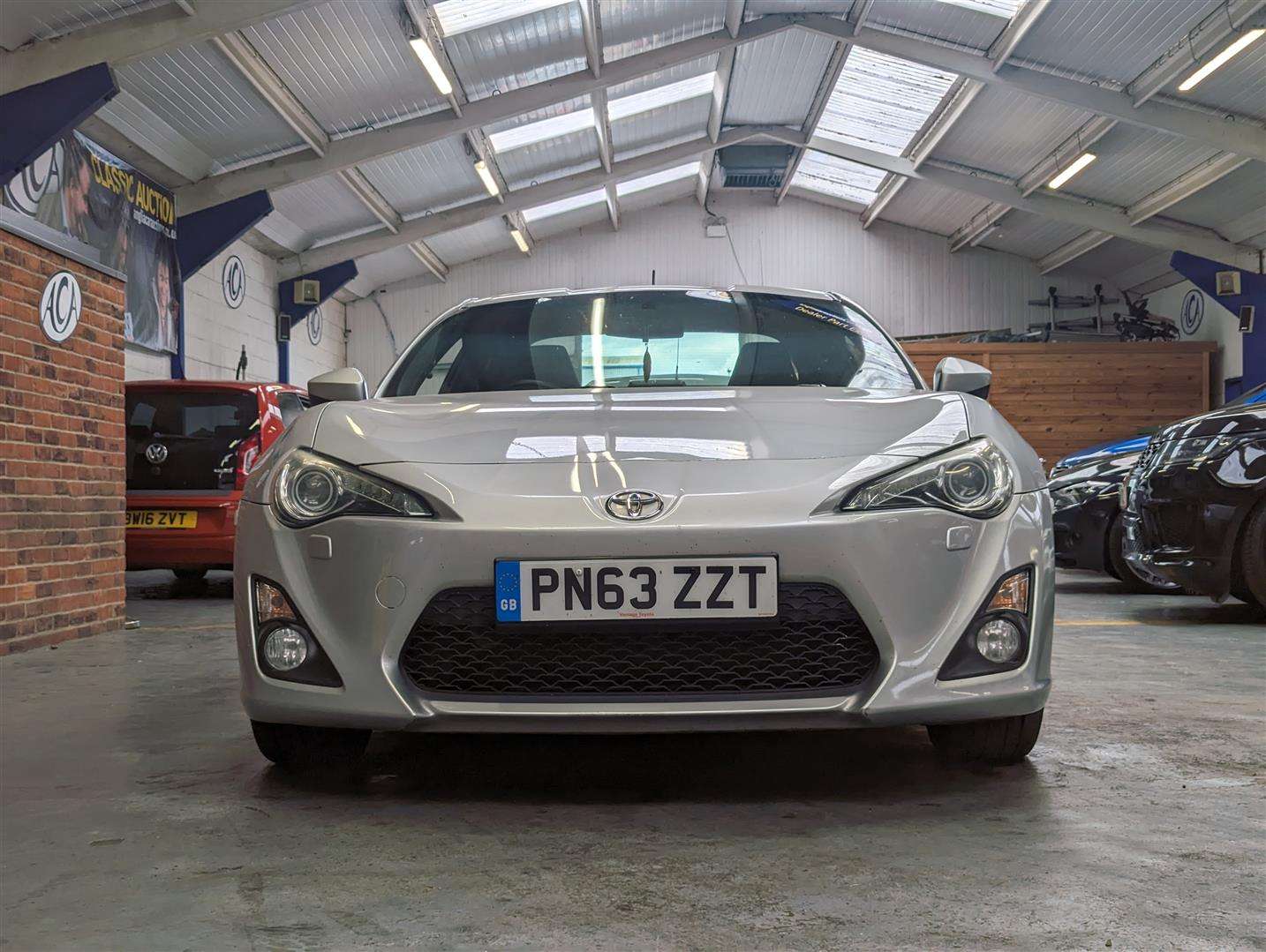 <p>2013 TOYOTA GT86 D-4S AUTO</p>