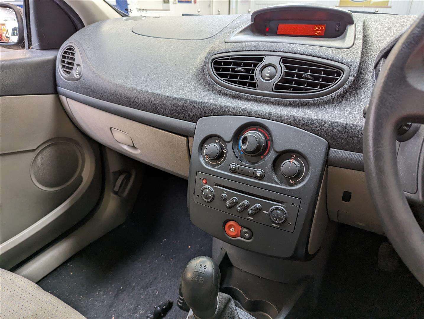 <p>2007 RENAULT CLIO EXPRESSION TURBO 100</p>