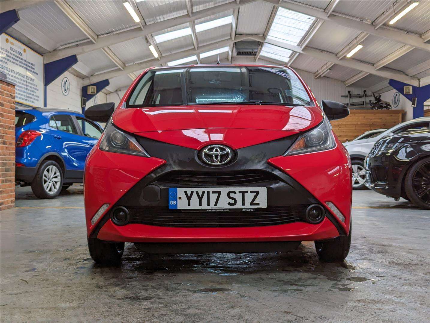 <p>2017 TOYOTA AYGO X VVT-I</p>