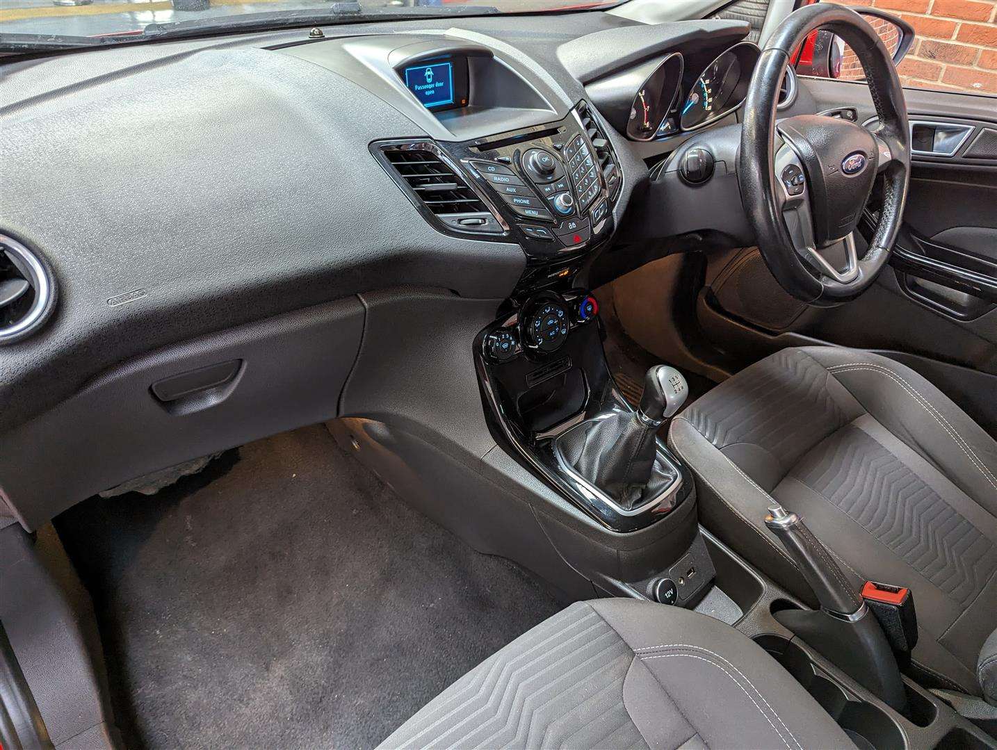 <p>2013 FORD FIESTA ZETEC</p>