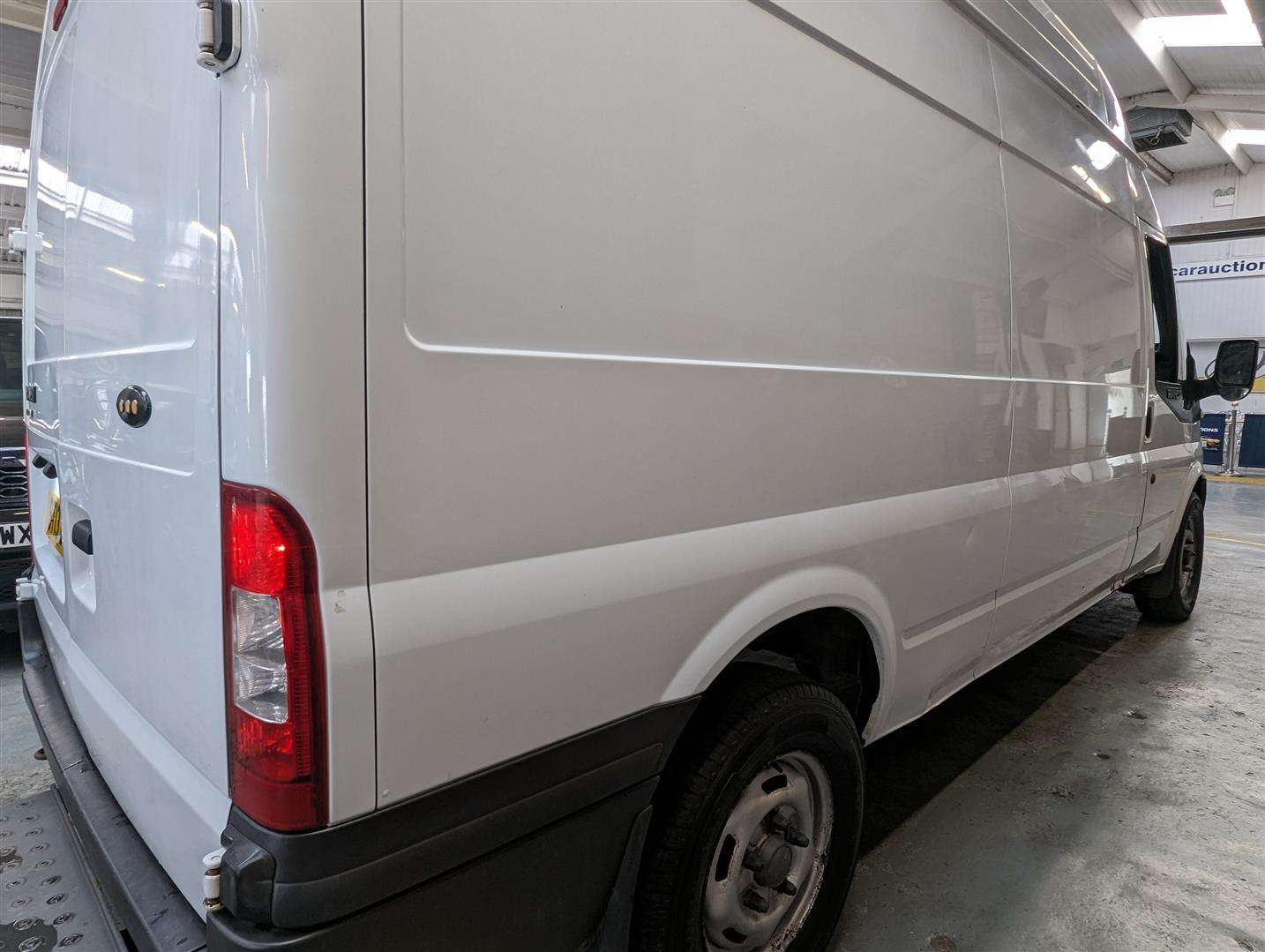 <p>2013 FORD TRANSIT 125 T350 RWD</p>