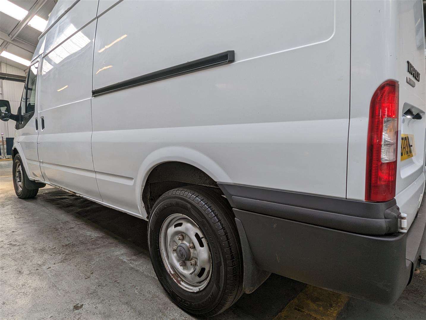 <p>2013 FORD TRANSIT 125 T350 RWD</p>