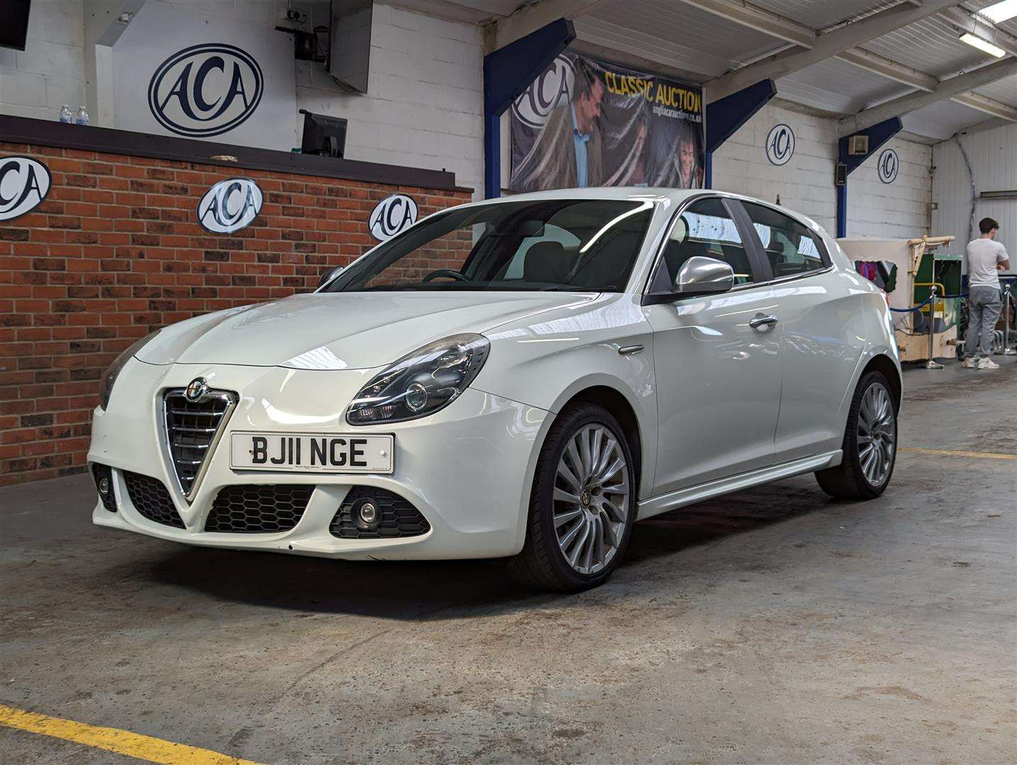 <p>2011 ALFA ROMEO GIULIETTA VELOCE M-AIR TB</p>