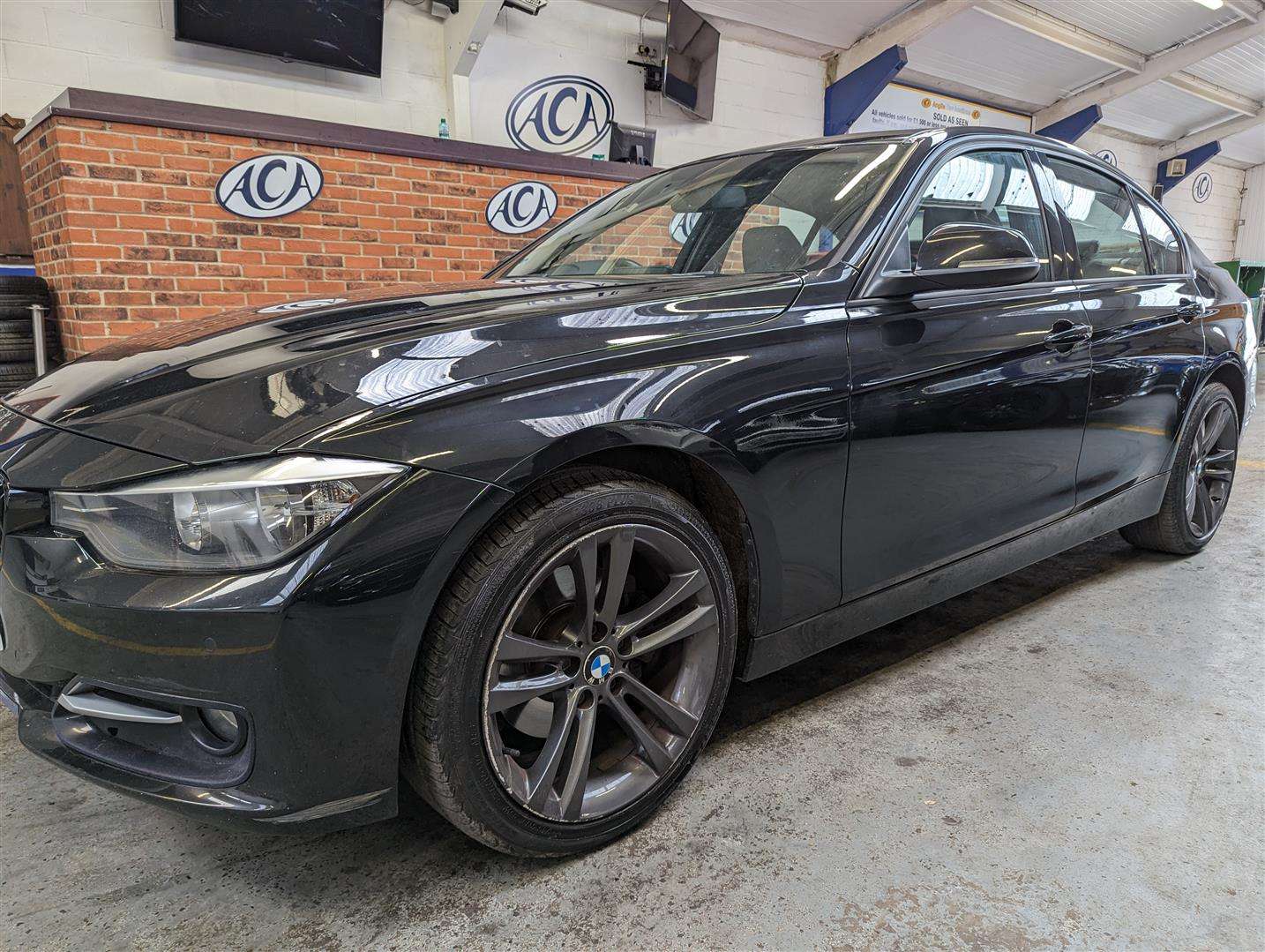 <p>2012 BMW 320D SPORT</p>