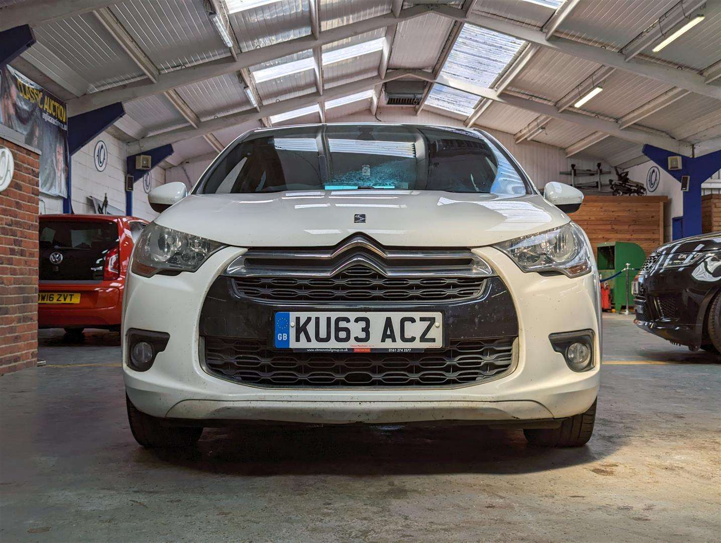 <p>2013 CITROEN DS4 DSTYLE AIRDREAM E-HDI</p>