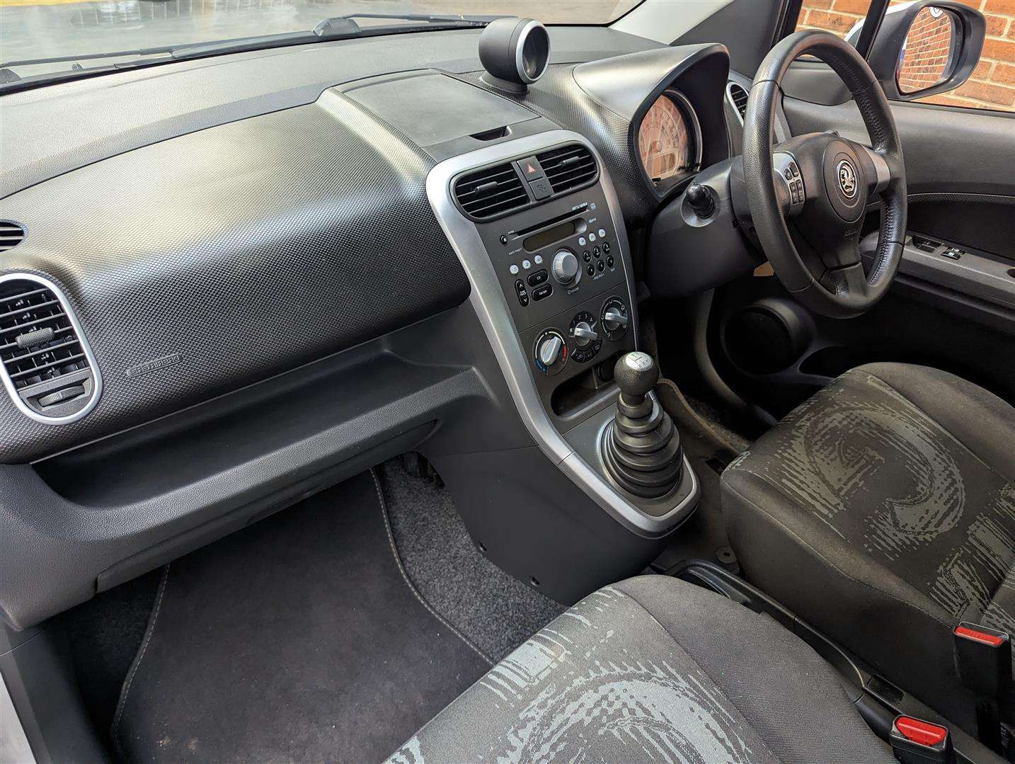 <p>2014 VAUXHALL AGILA SE</p>