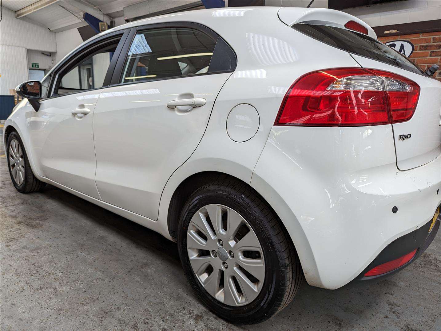 <p>2014 KIA RIO 2</p>