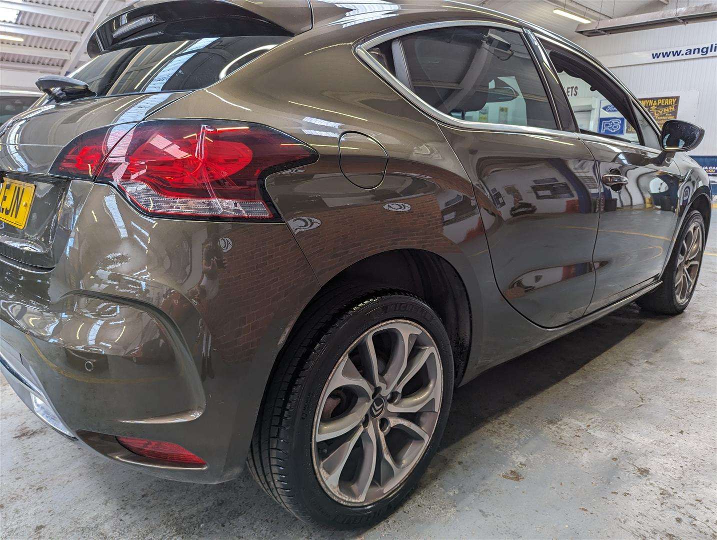 <p>2012 CITROEN DS4 DSTYLE HDI</p>