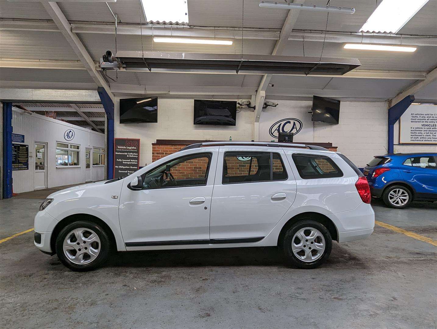 <p>2015 DACIA LOGAN MCV LAUREATE TCE</p>