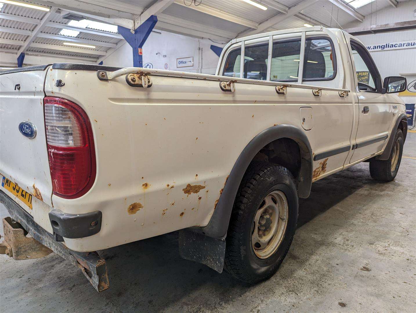 <p>2005 FORD RANGER 4X4 TURBO DIESEL</p>