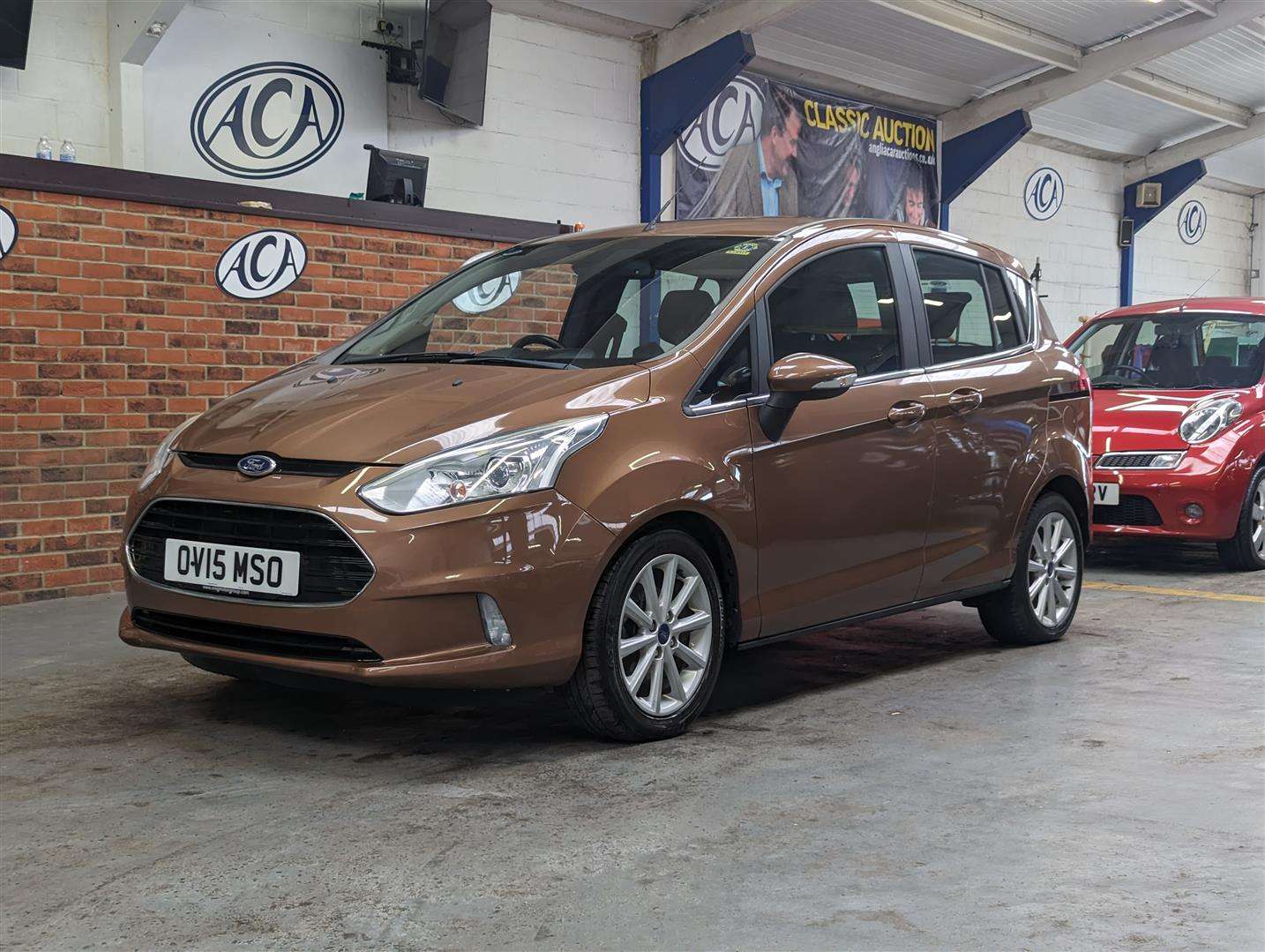 <p>2015 FORD B-MAX TITANIUM AUTO</p>