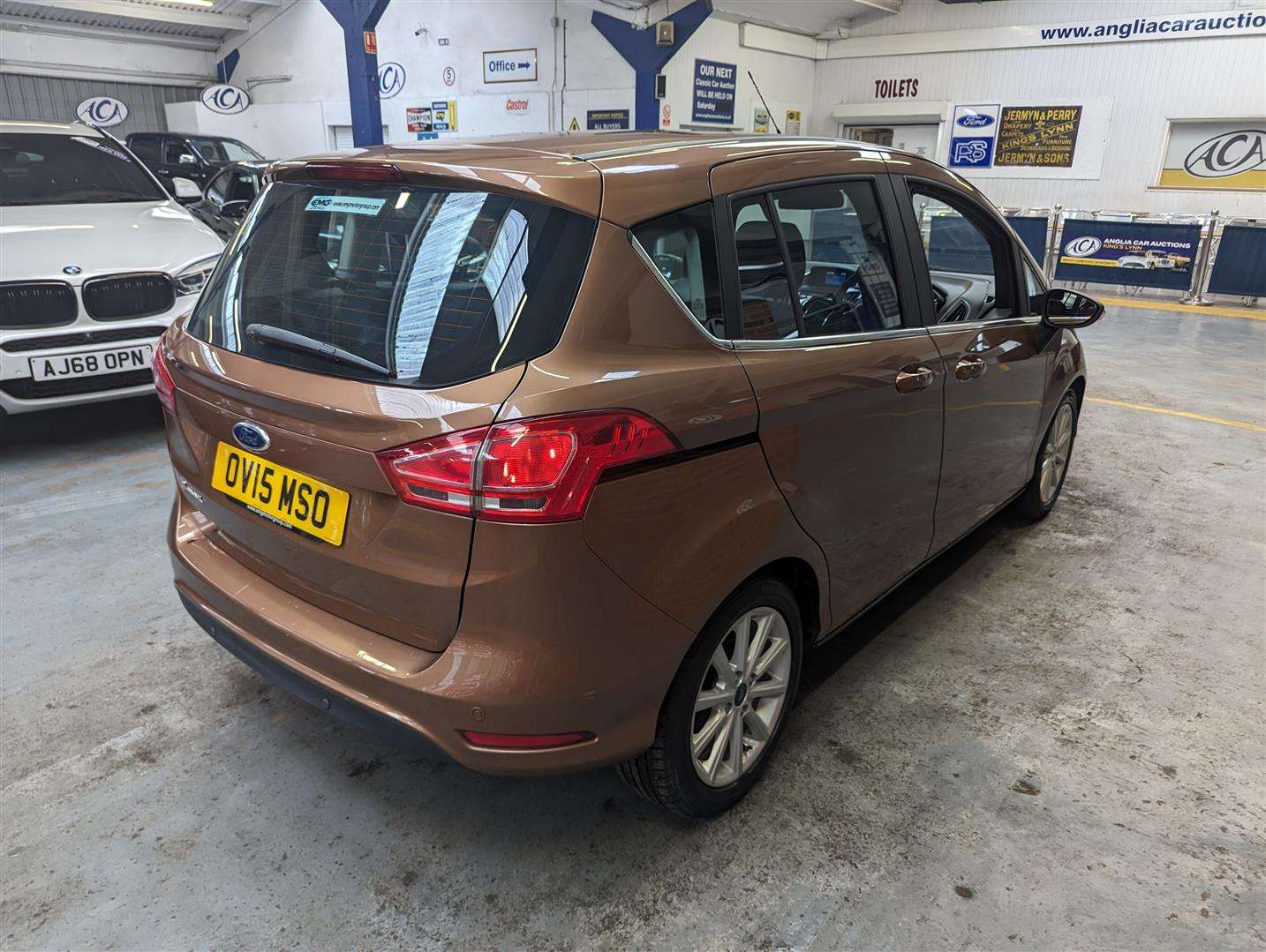 <p>2015 FORD B-MAX TITANIUM AUTO</p>