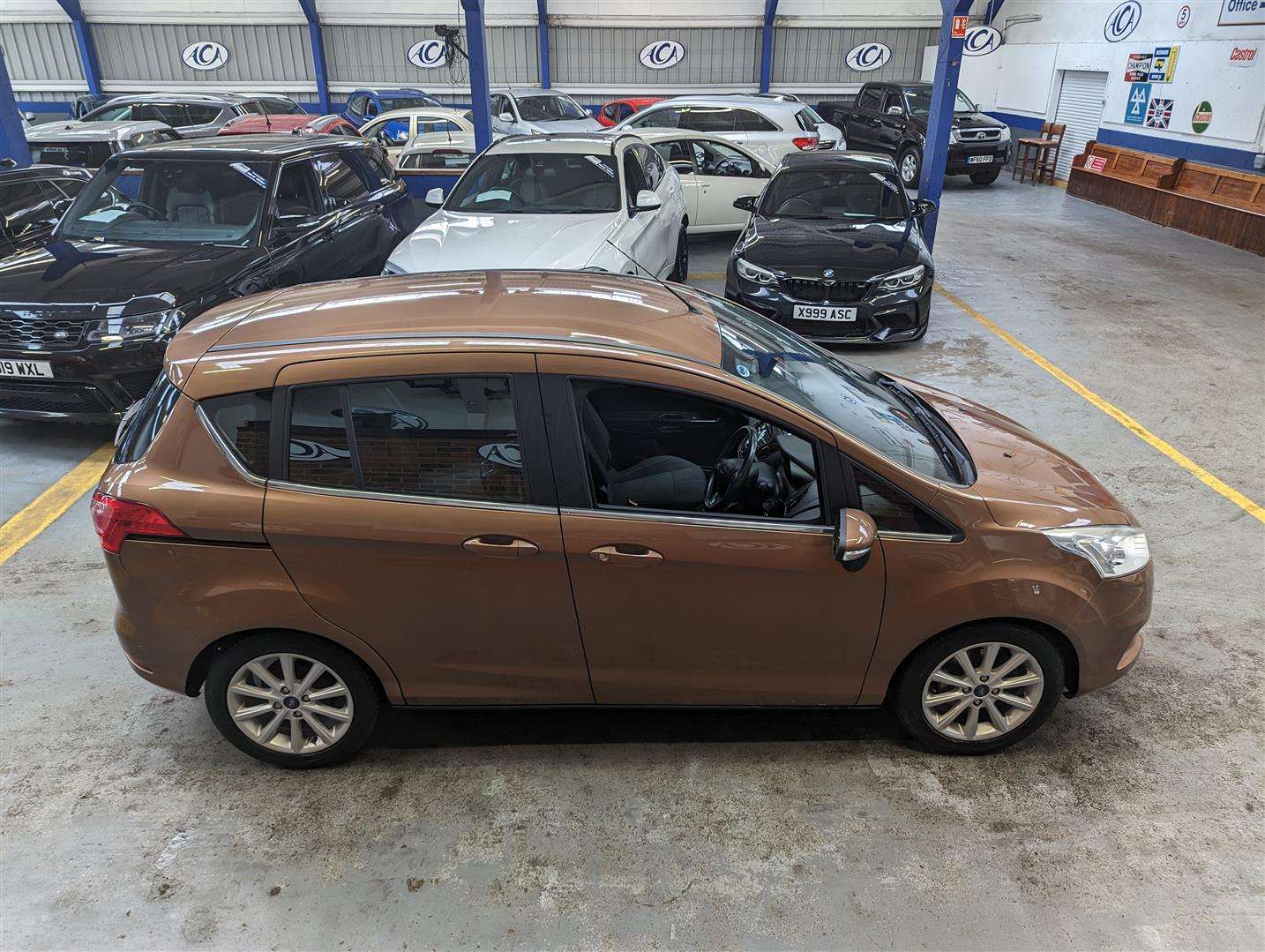 <p>2015 FORD B-MAX TITANIUM AUTO</p>