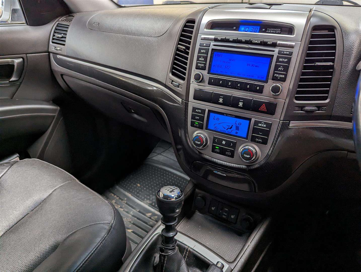 <p>2012 HYUNDAI SANTA FE PREMIUM CRDI</p>