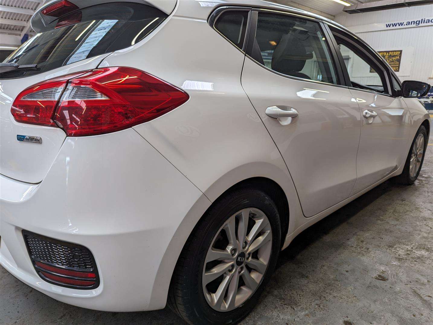 <p>2015 KIA CEED 2 ISG CRDI</p>