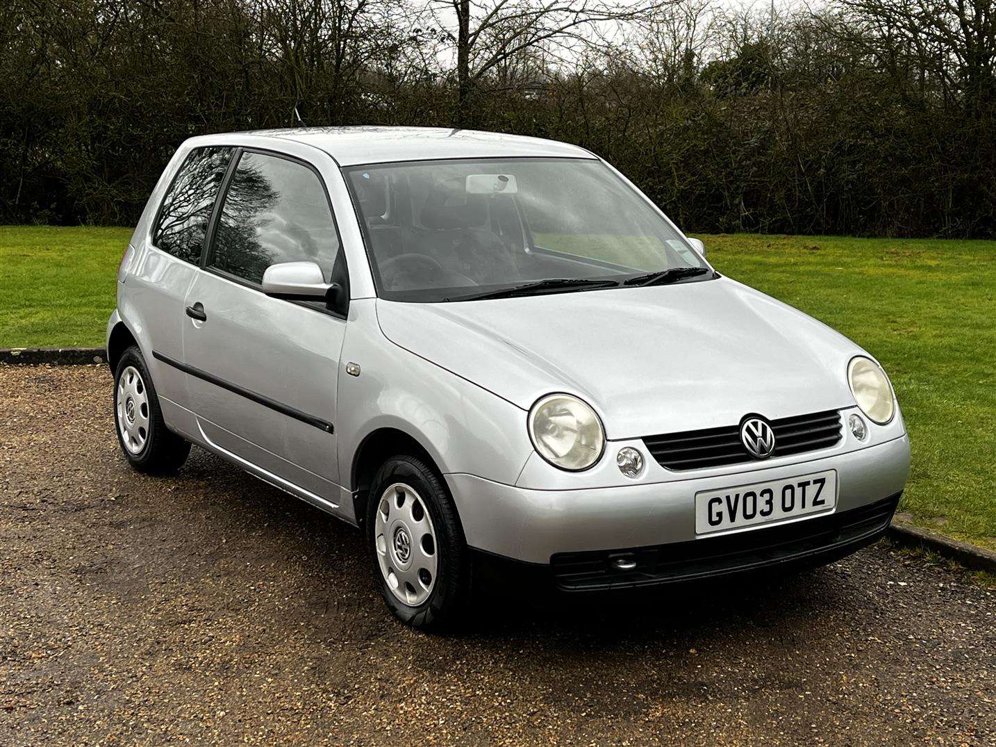 <p>2003 VOLKSWAGEN LUPO E</p>