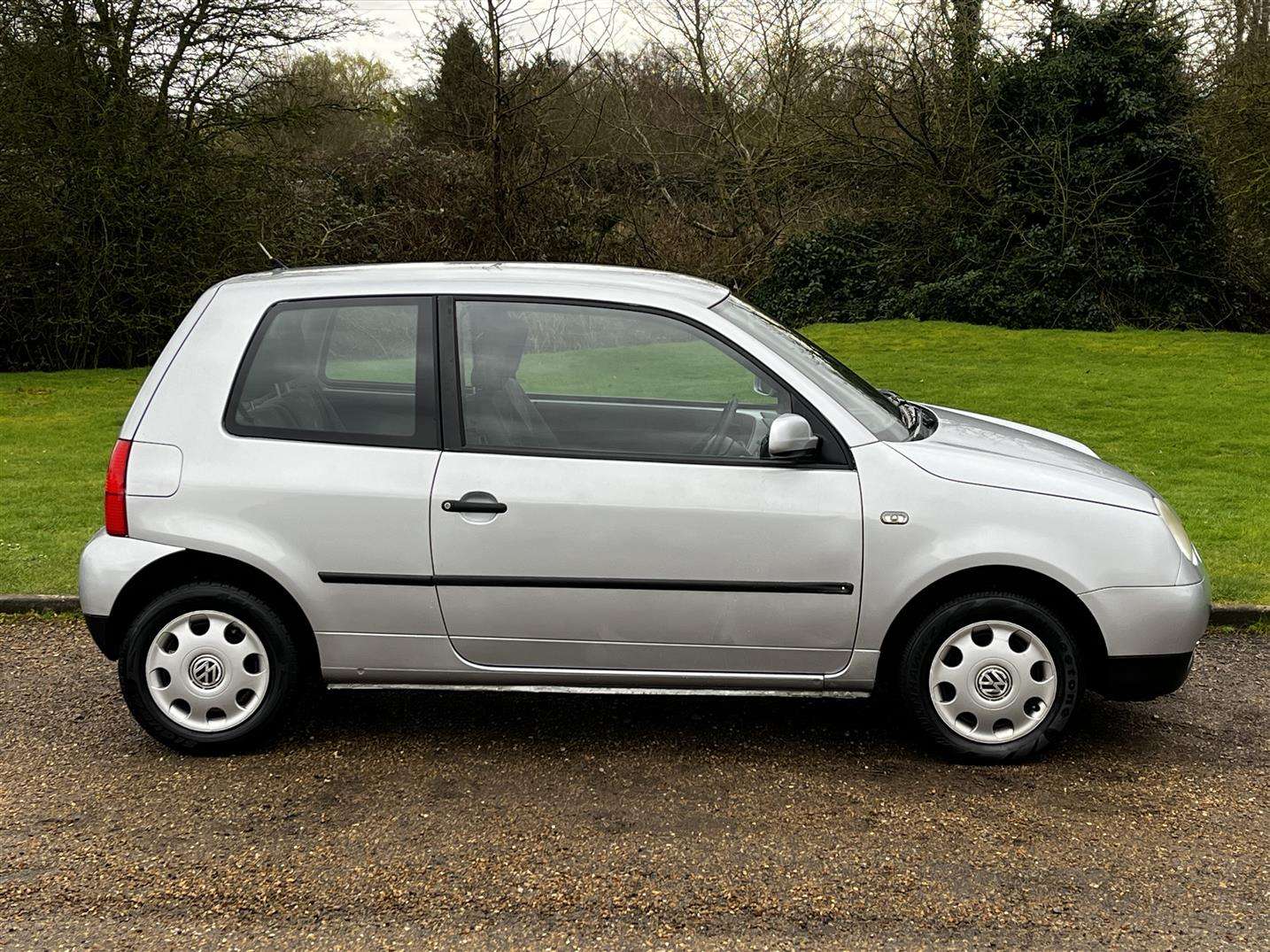 <p>2003 VOLKSWAGEN LUPO E</p>