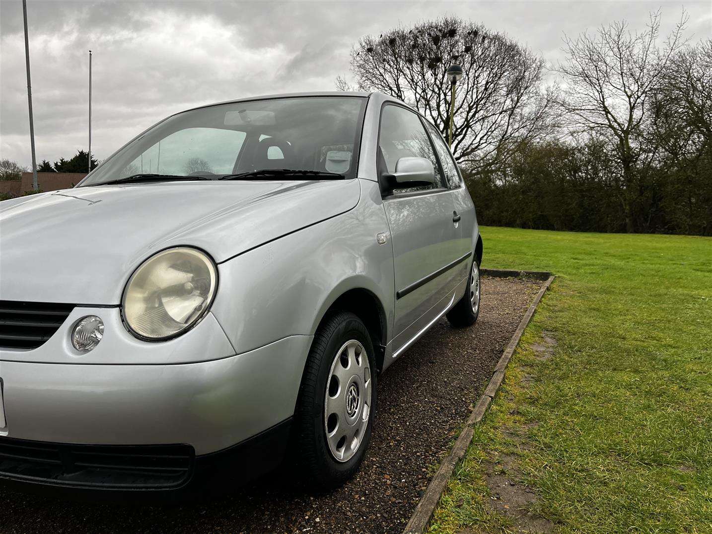 <p>2003 VOLKSWAGEN LUPO E</p>