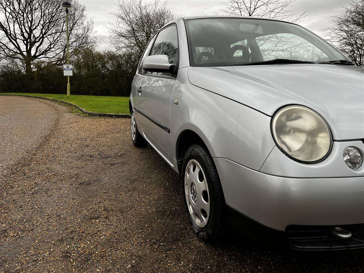 <p>2003 VOLKSWAGEN LUPO E</p>