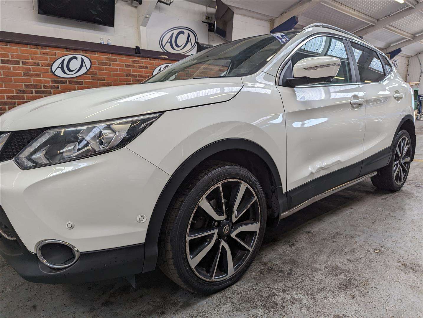 <p>2014 NISSAN QASHQAI TEKNA DIG-T</p>