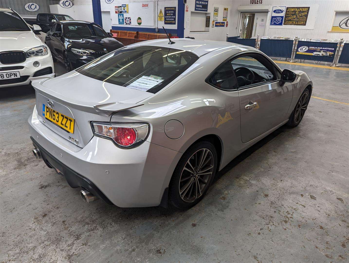 <p>2013 TOYOTA GT86 D-4S AUTO</p>