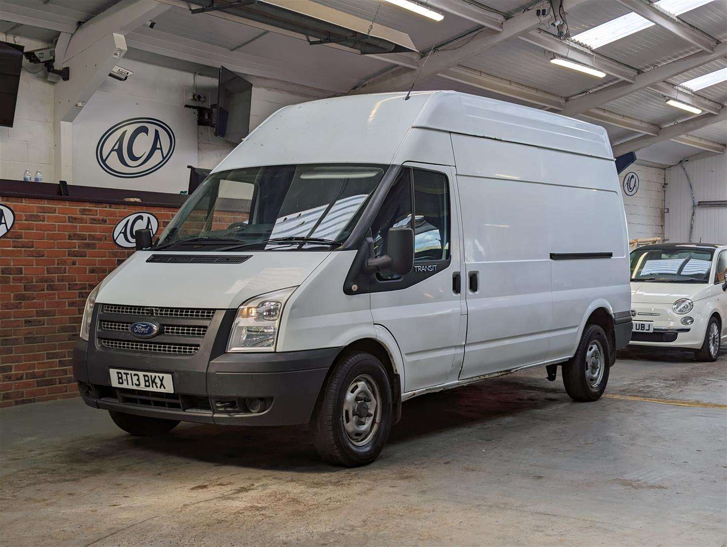 <p>2013 FORD TRANSIT 125 T350 RWD</p>