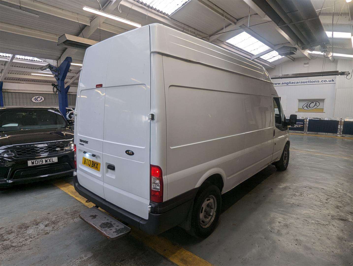 <p>2013 FORD TRANSIT 125 T350 RWD</p>