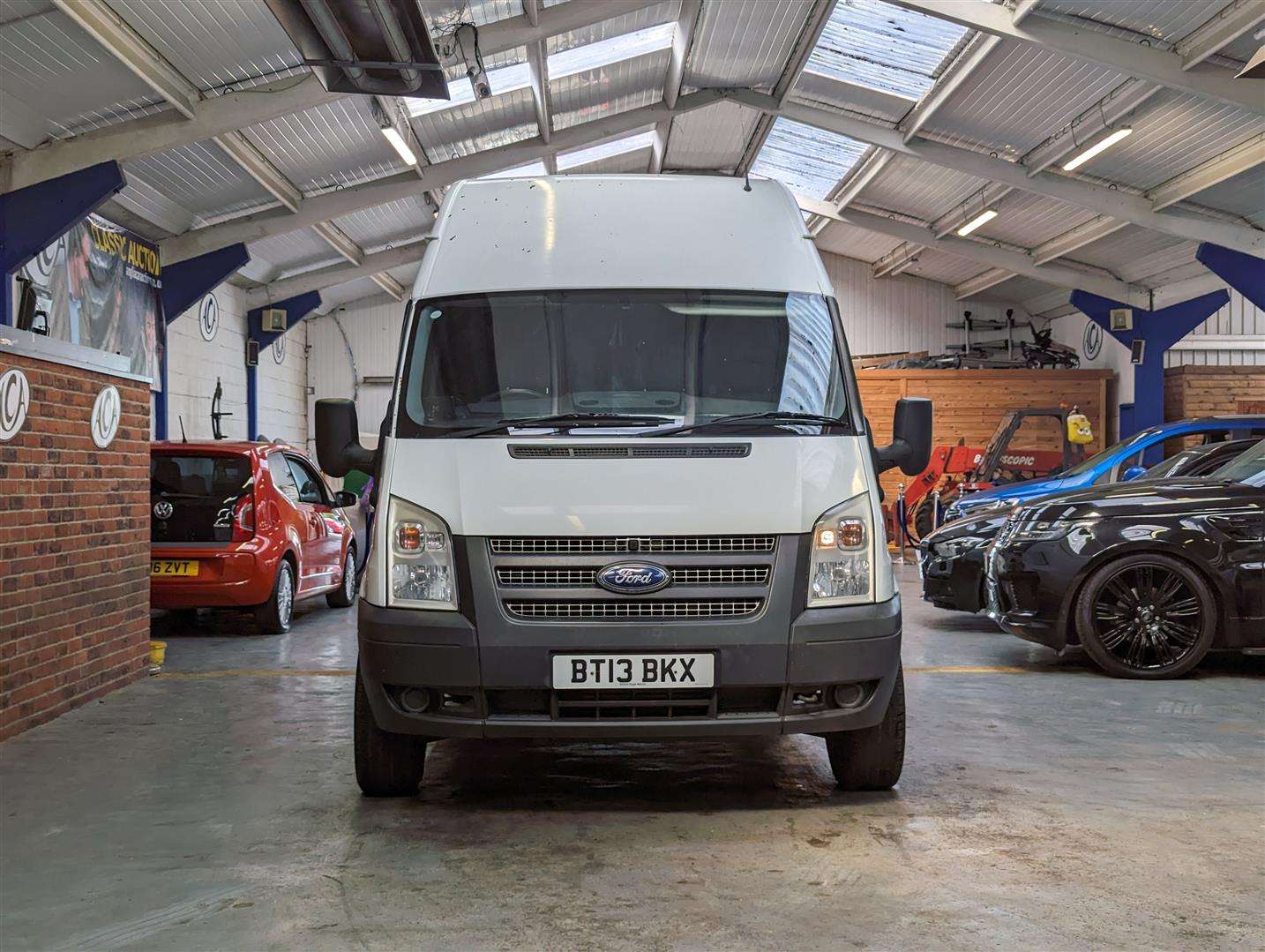 <p>2013 FORD TRANSIT 125 T350 RWD</p>