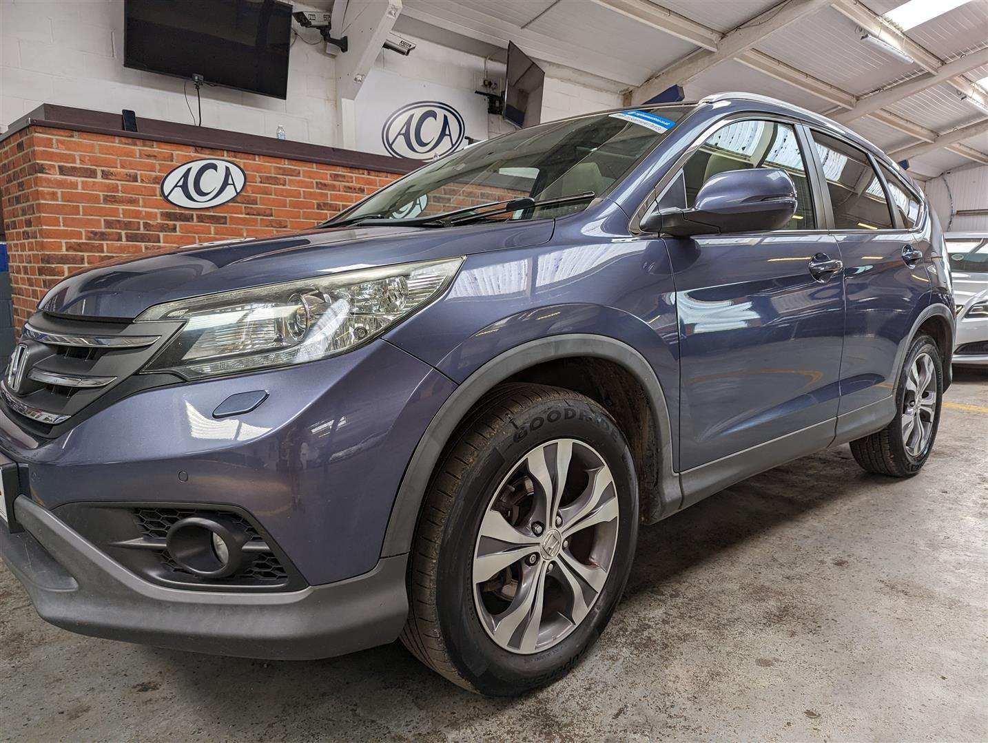 <p>2014 HONDA CR-V EX I-DTEC</p>