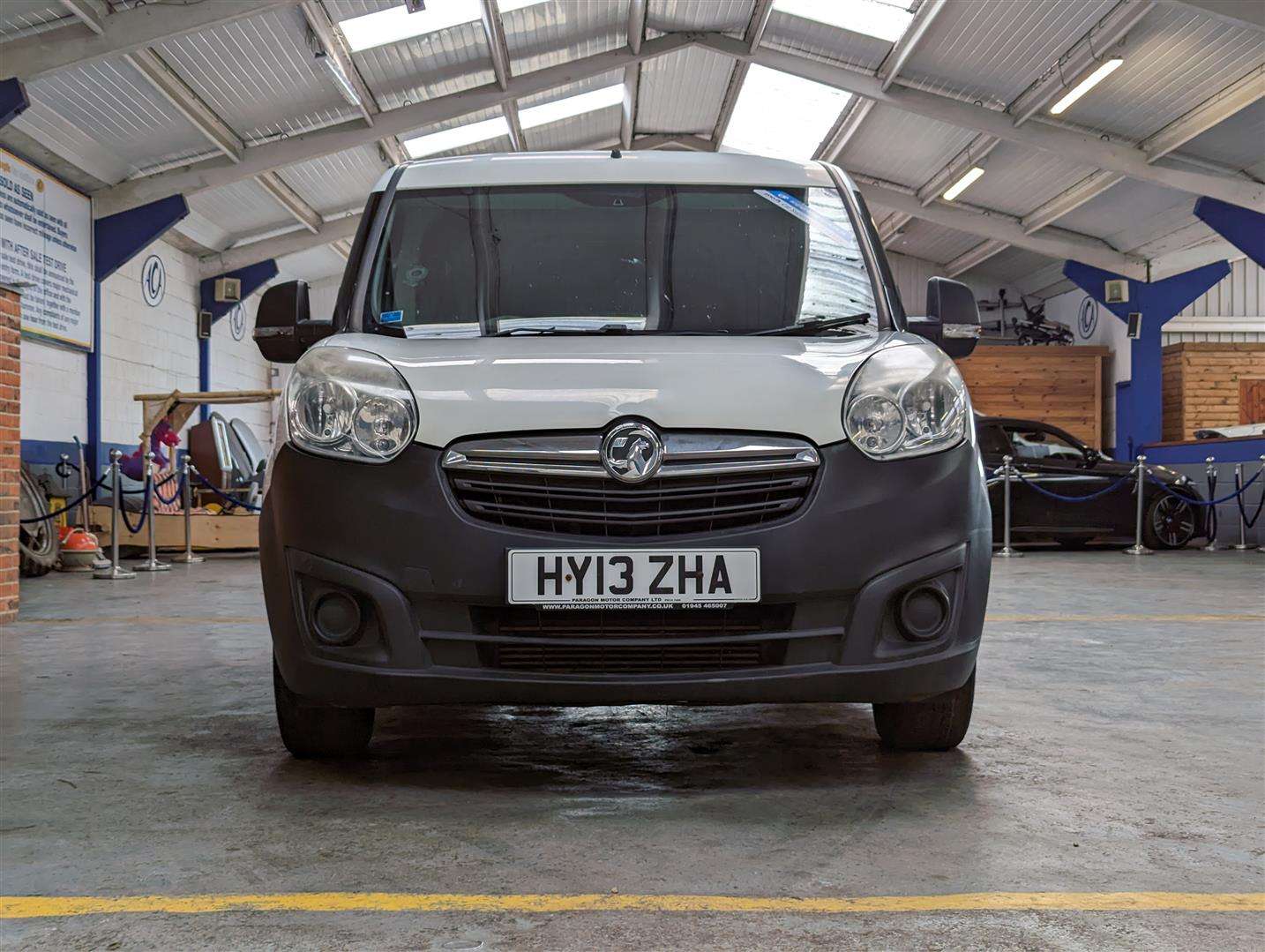 <p>2013 VAUXHALL COMBO 2000 L1H1 CDTI</p>